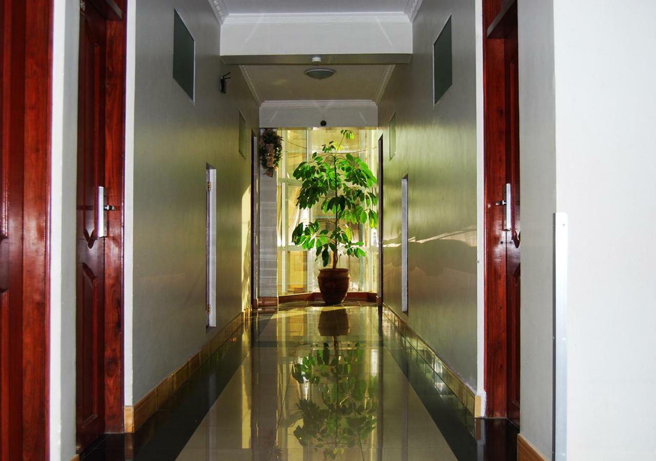 Mc-Elly'S Hotel Αρούσα Εξωτερικό φωτογραφία